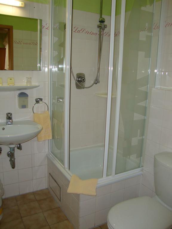 Pension Mona Lisa Munich Room photo